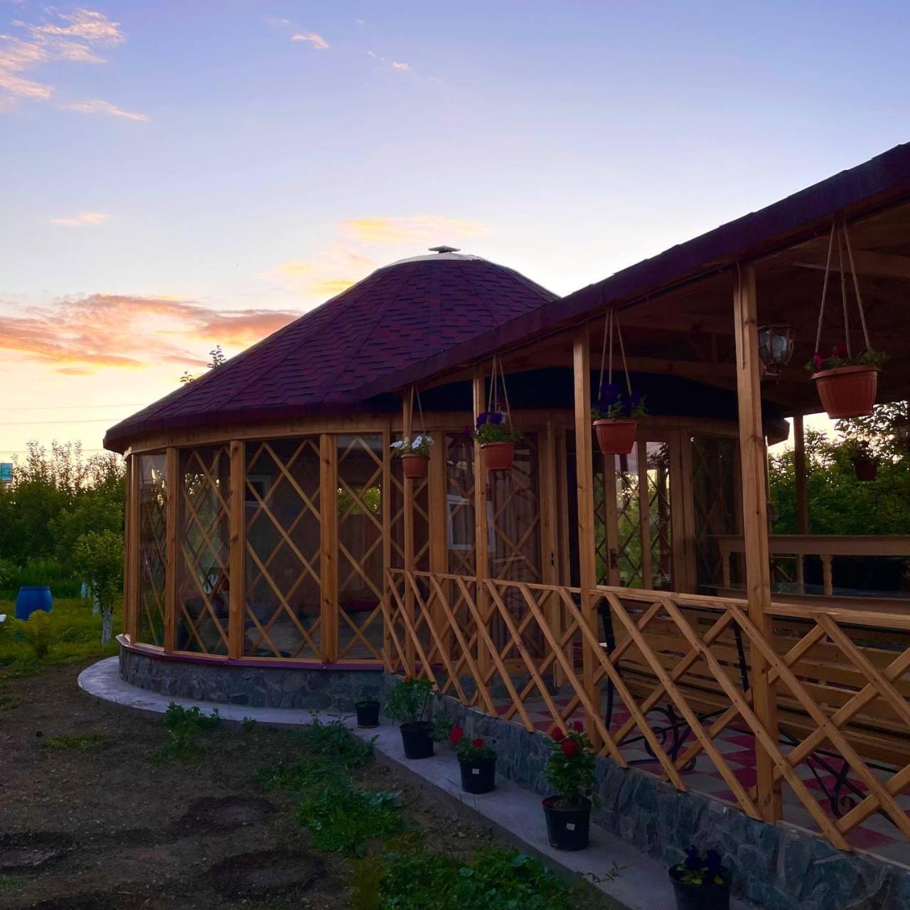 Guest House Amirhan Bokonbayevo Экстерьер фото